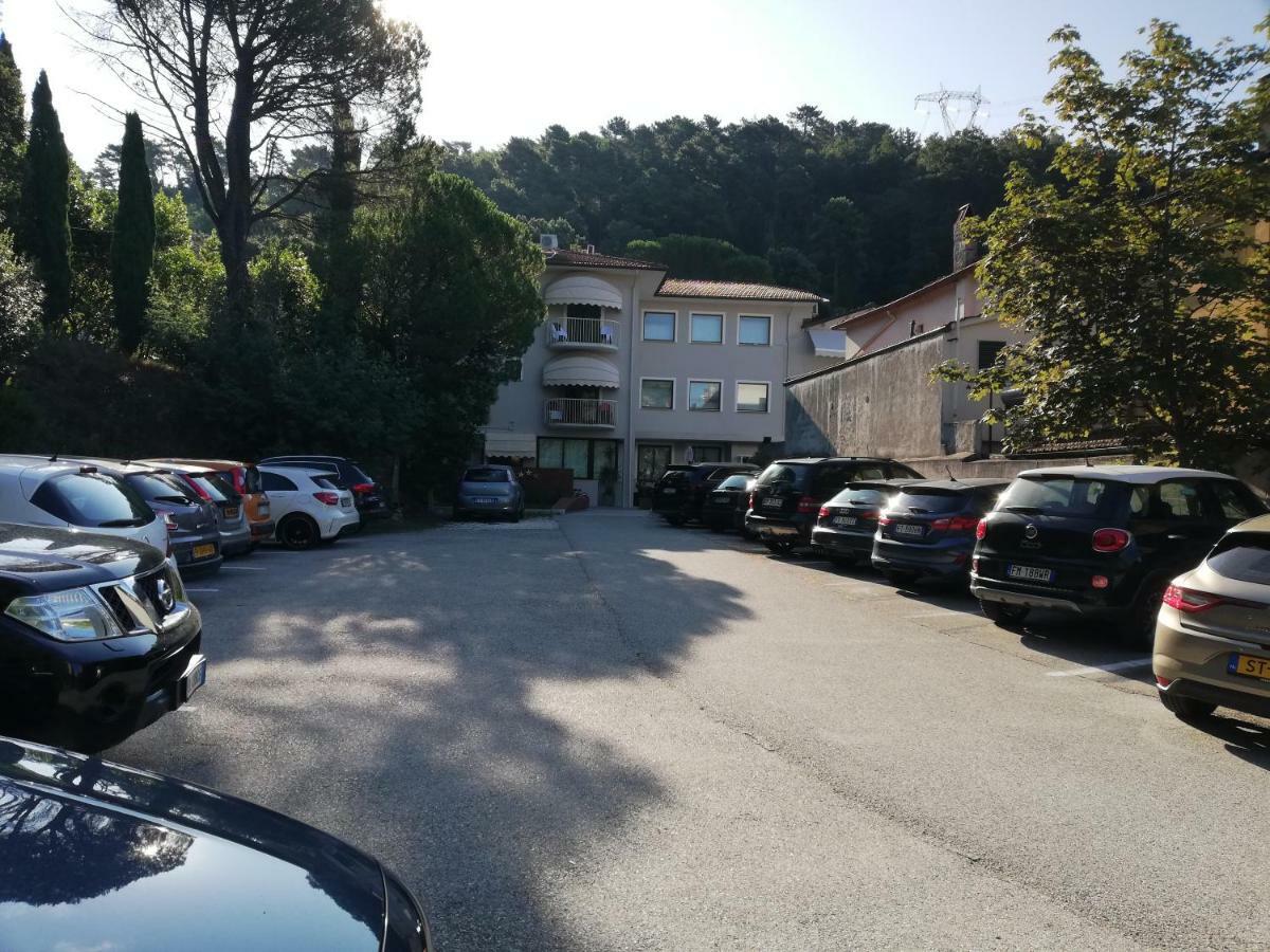 Hotel Monti San Baronto Exterior foto